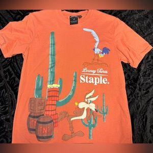Men’s Jeff Staple X looney tunes shirt
